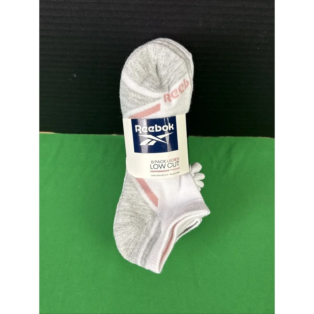 Reebok Womens 8 Pack Cushion Low Cut Socks Shoe Size 4-10 White Gray RVW243LC02